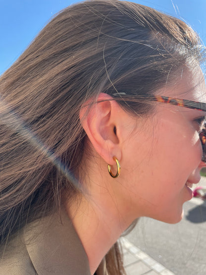 Greta Hoops Small