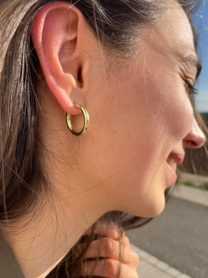 Matilda Hoops Medium
